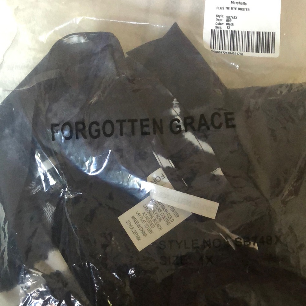 Plus size tie dye kimono/duster. New in package!